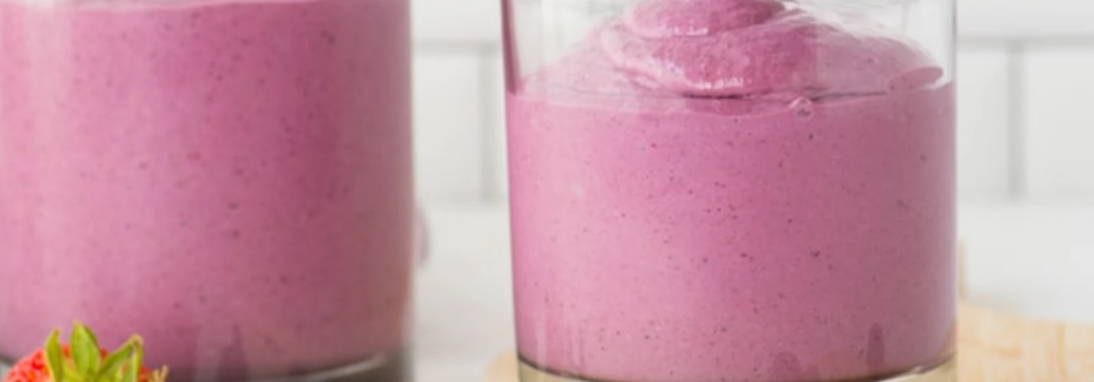 Berry Peanut Butter Smoothie
