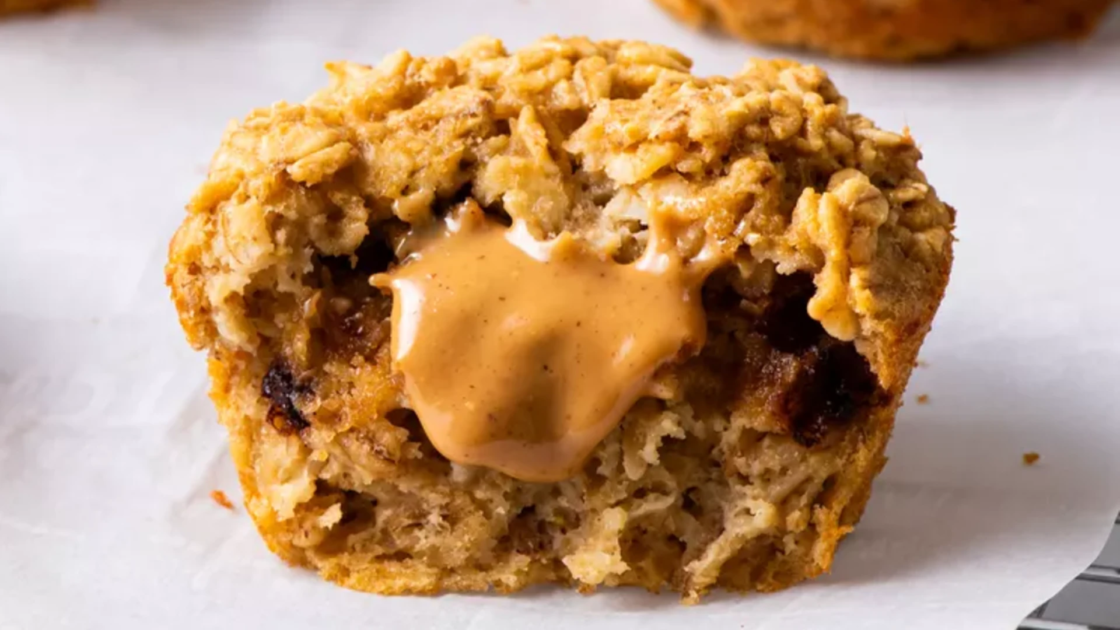 Peanut Butter Oatmeal Cakes