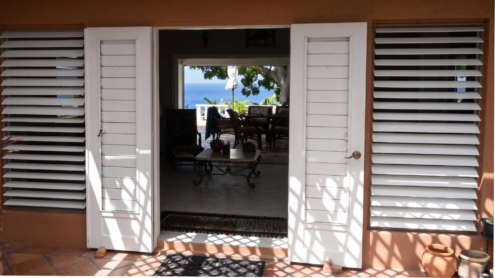 Villa Avalon Entryway