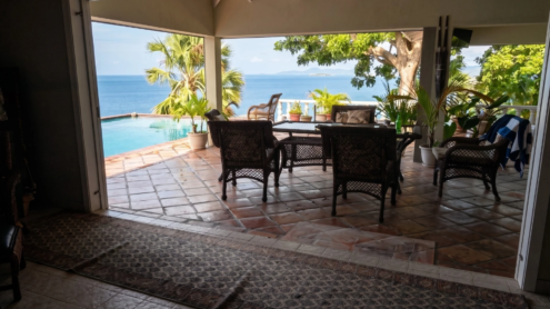 Villa Avalon Outdoor Dining Area