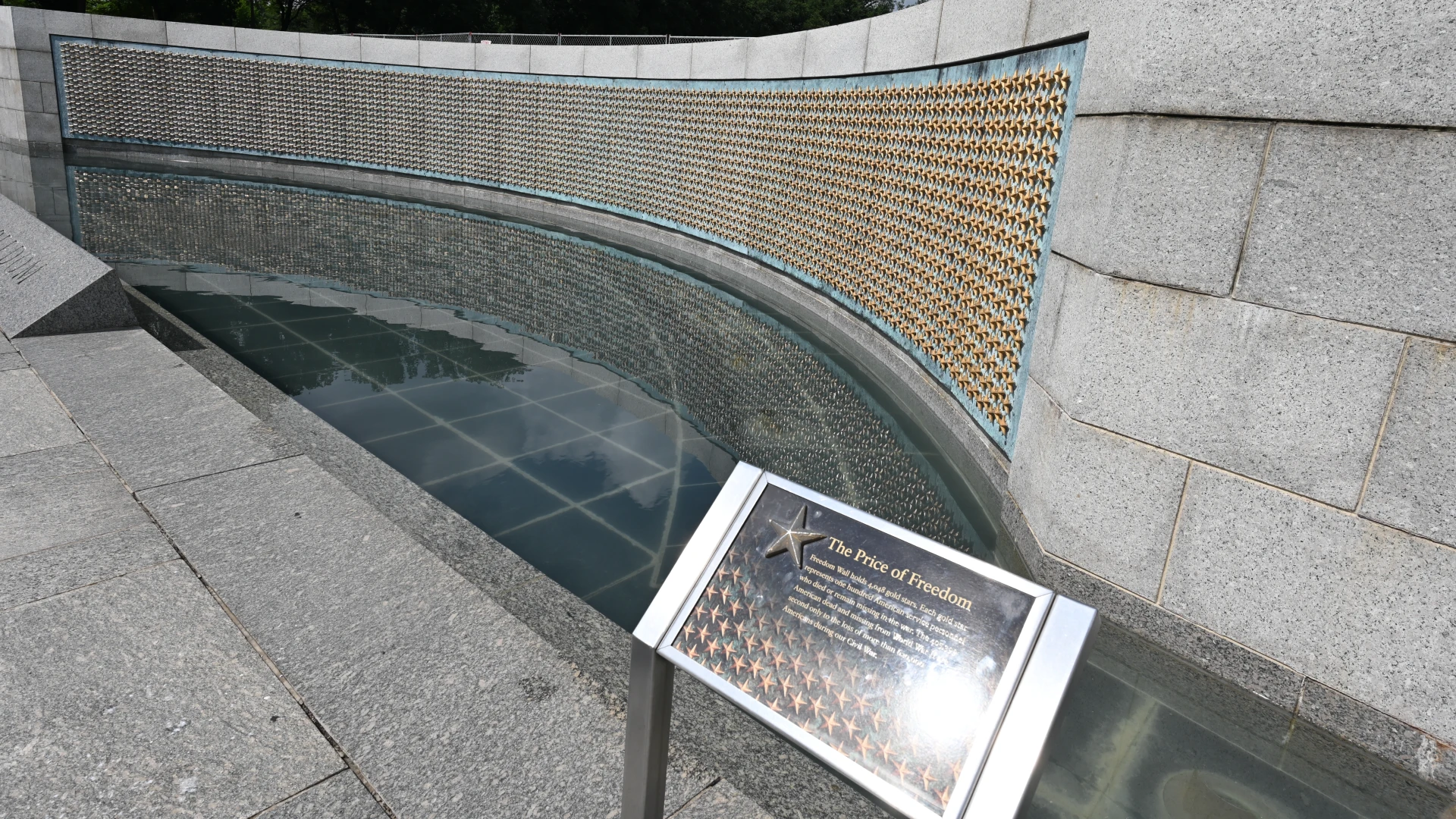 kl_wwiimemorial_02